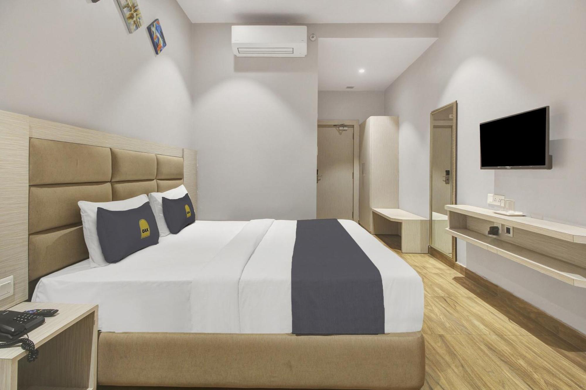 Townhouse Oak Sohotel Haora Екстер'єр фото